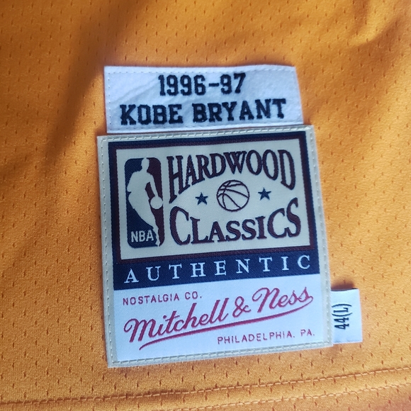 Authentic Laker Kobe Bryant 8 Jersey - Picture 3 of 5